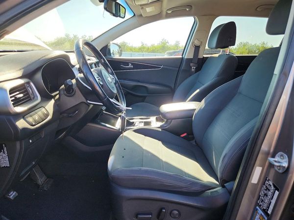 2017 KIA SORENTO L, LX