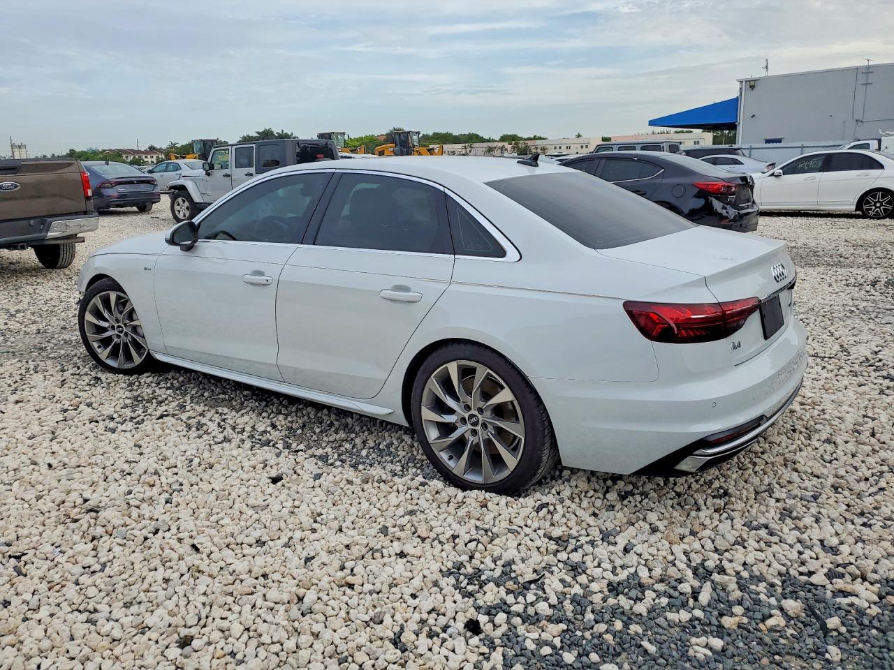 2021 AUDI A4 quattro Premium Plus
