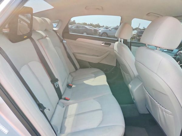 2019 HYUNDAI SONATA HYBRID Hybrid SE