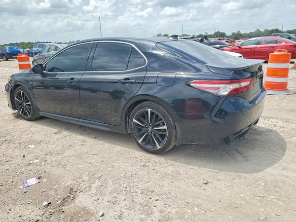 2019 TOYOTA CAMRY XSE