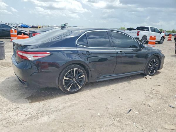 2019 TOYOTA CAMRY XSE