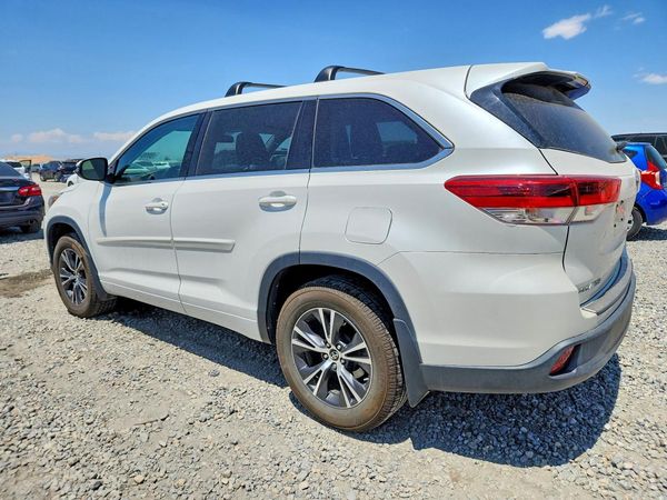 2017 TOYOTA HIGHLANDER LE/LE Plus