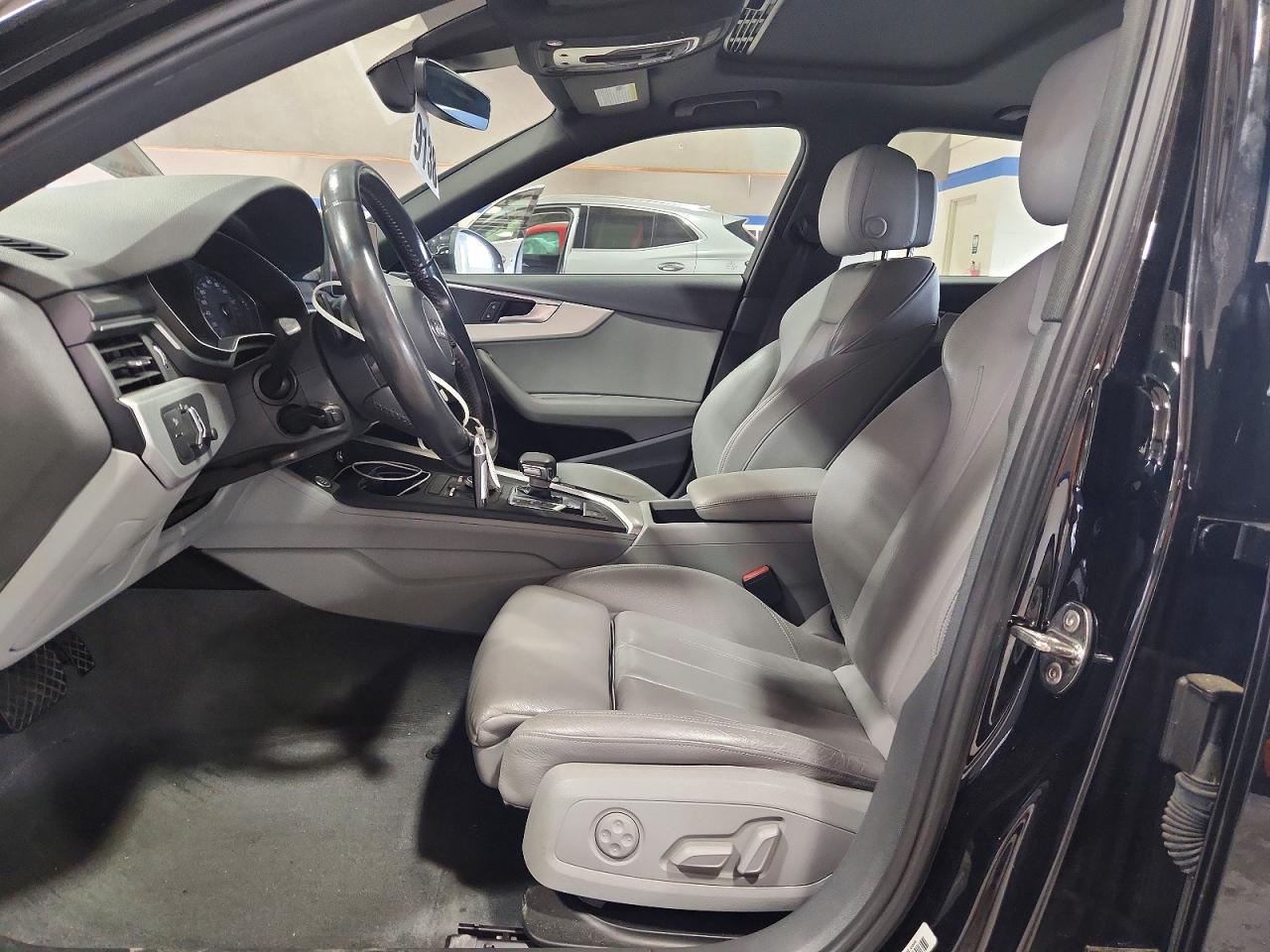 2019 AUDI A4 quattro Premium