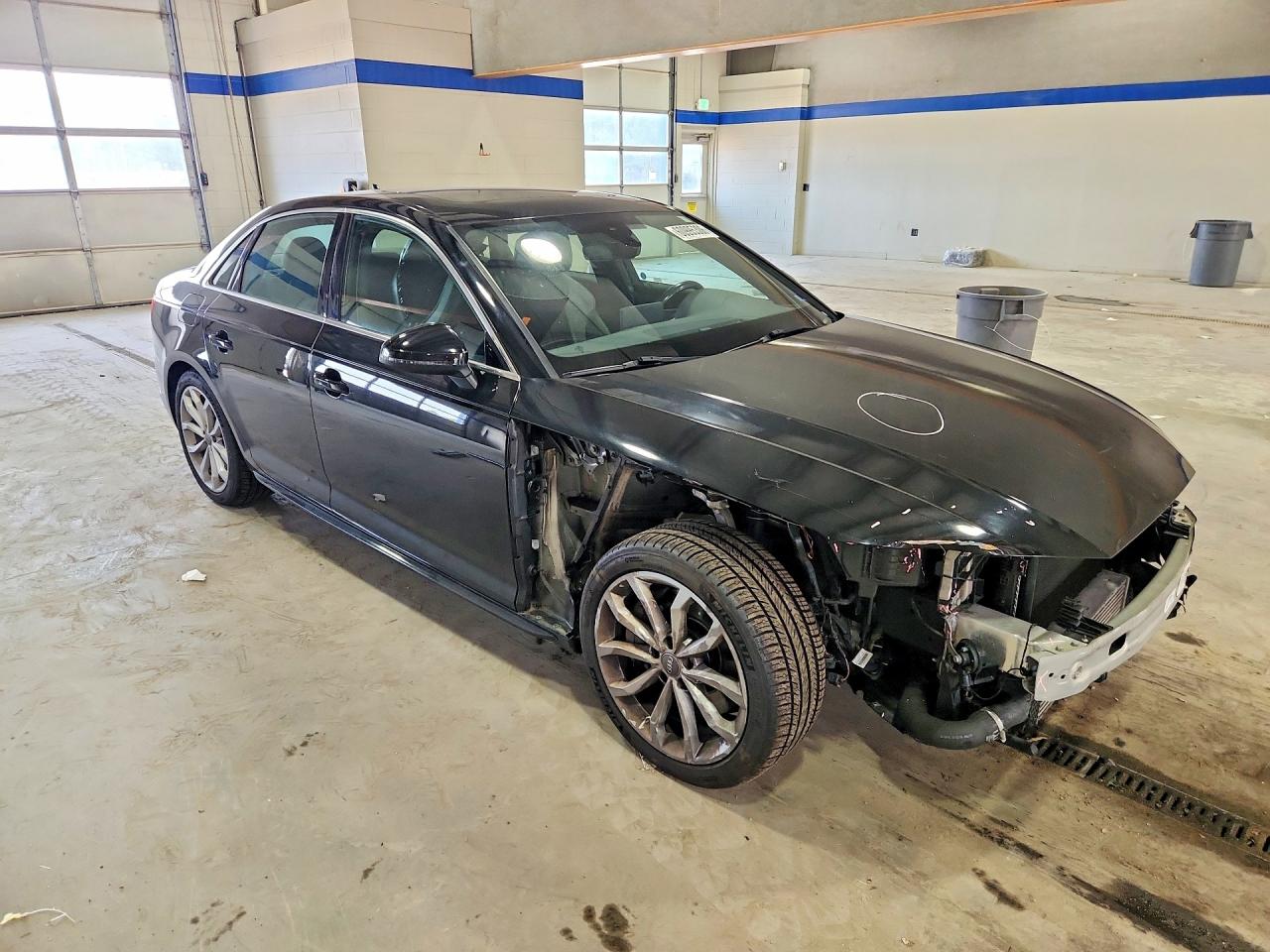 2019 AUDI A4 quattro Premium