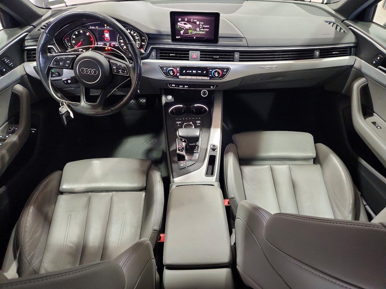 2019 AUDI A4 quattro Premium