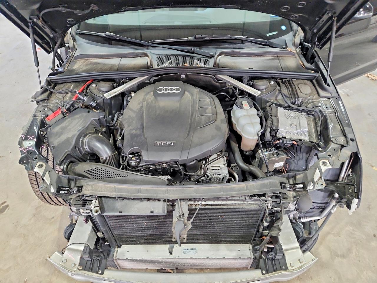 2019 AUDI A4 quattro Premium