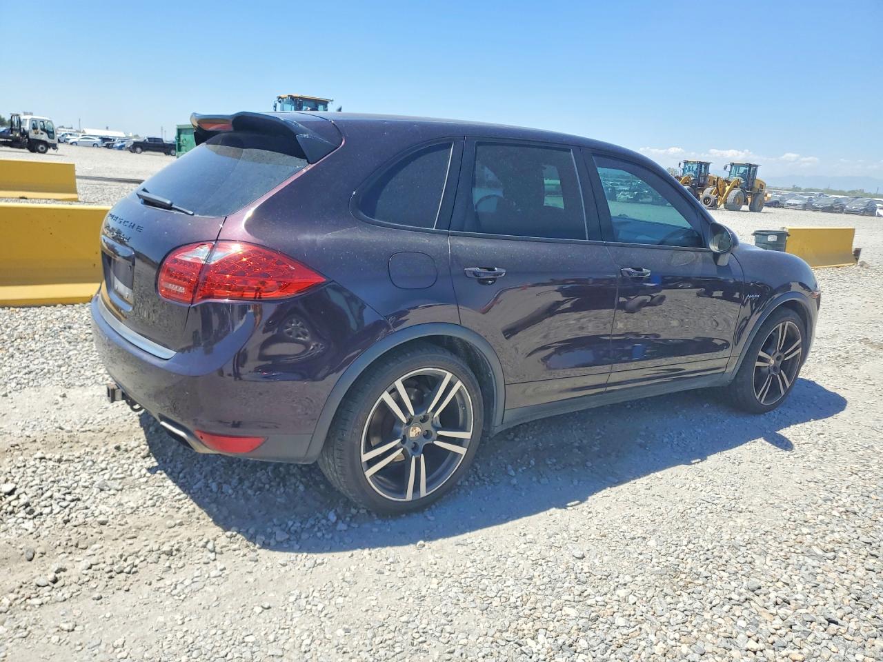 2012 PORSCHE CAYENNE S Hybrid