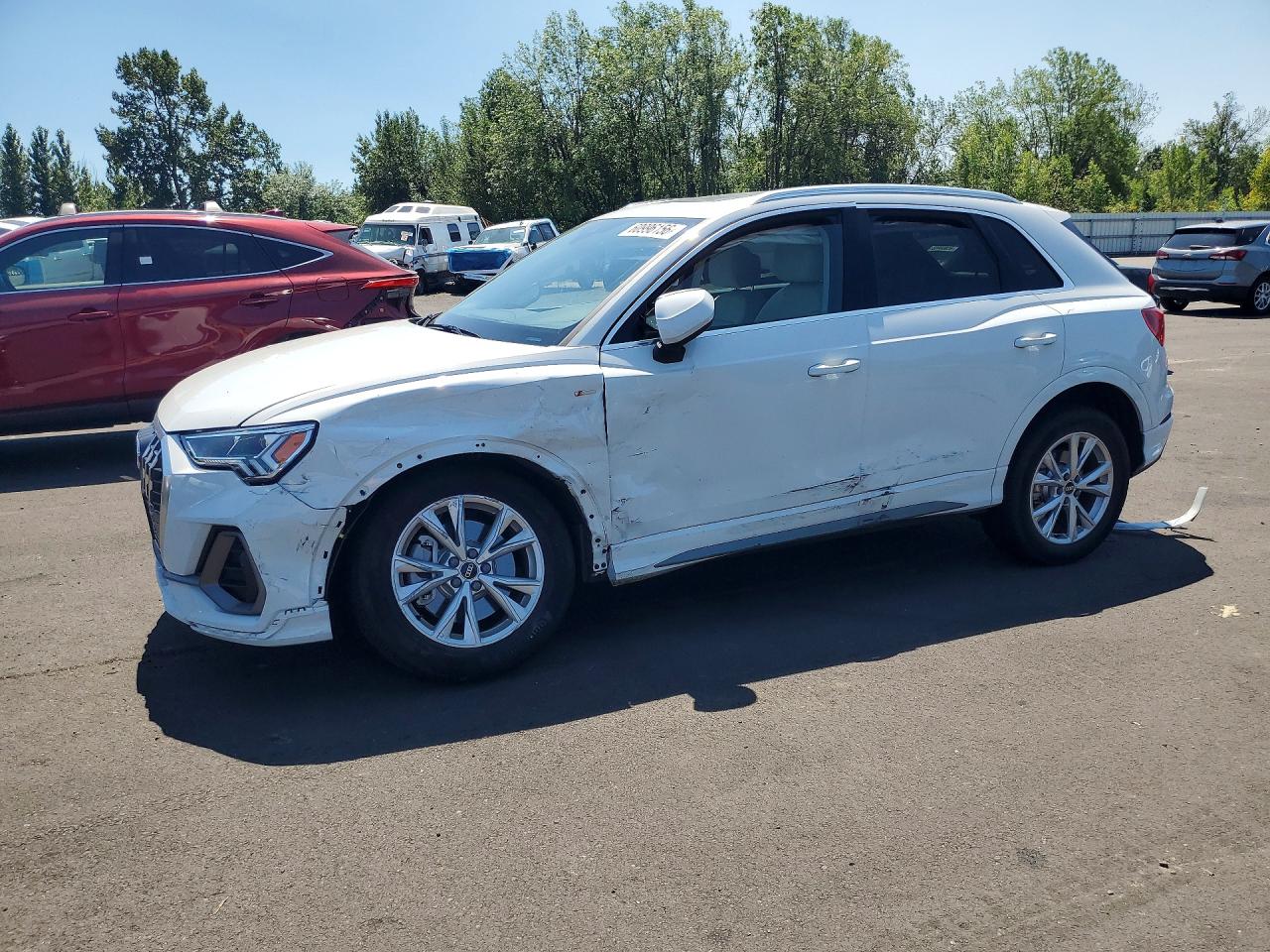 2025 AUDI Q3