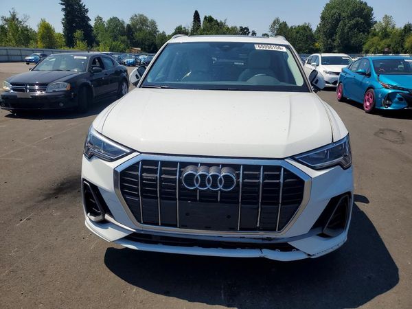 2025 AUDI Q3