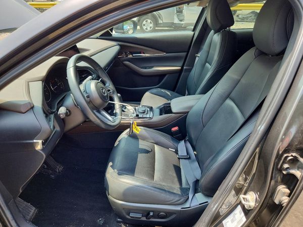2021 MAZDA CX-30 Premium Package