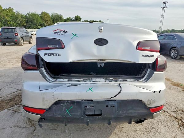 2015 KIA FORTE