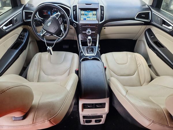 2017 FORD EDGE Titanium
