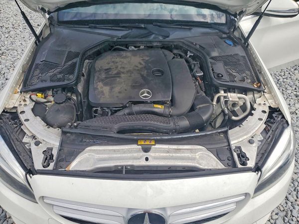 2019 MERCEDES-BENZ C C300