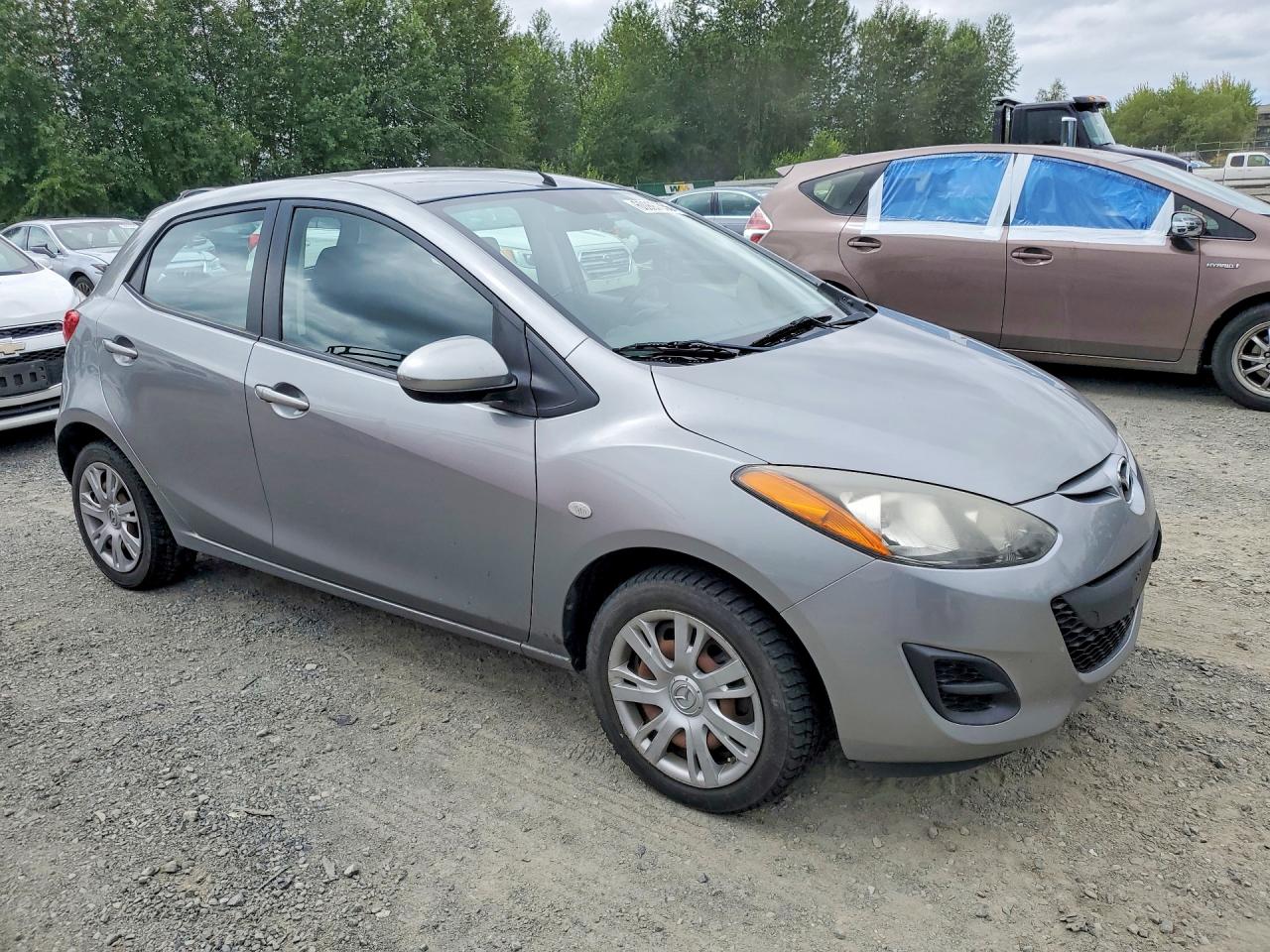 2013 MAZDA MAZDA2 Sport/GX