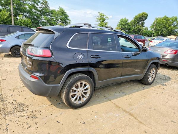 2019 JEEP CHEROKEE LATITUDE 4X4
