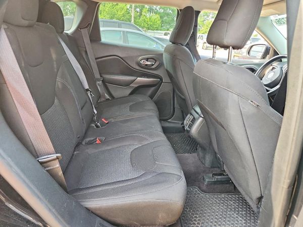 2019 JEEP CHEROKEE LATITUDE 4X4