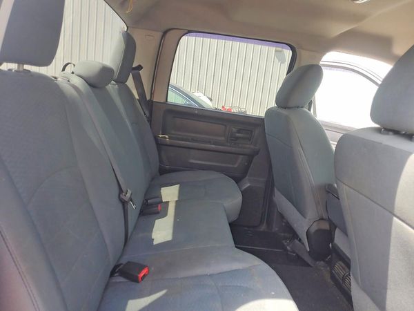 2015 RAM 1500 ST