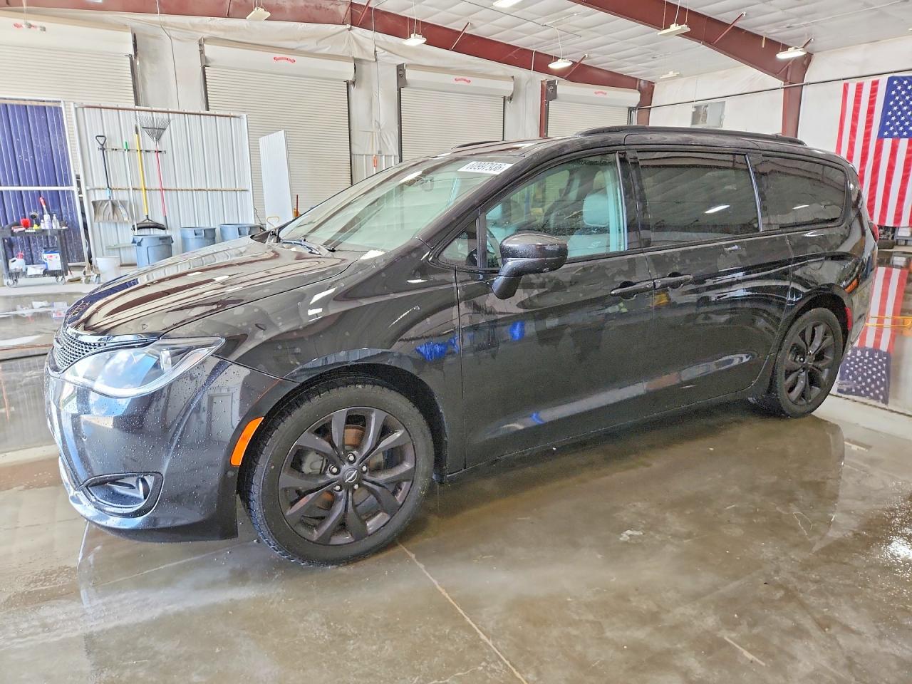 2019 CHRYSLER PACIFICA Touring L Plus