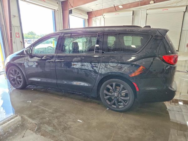 2019 CHRYSLER PACIFICA Touring L Plus