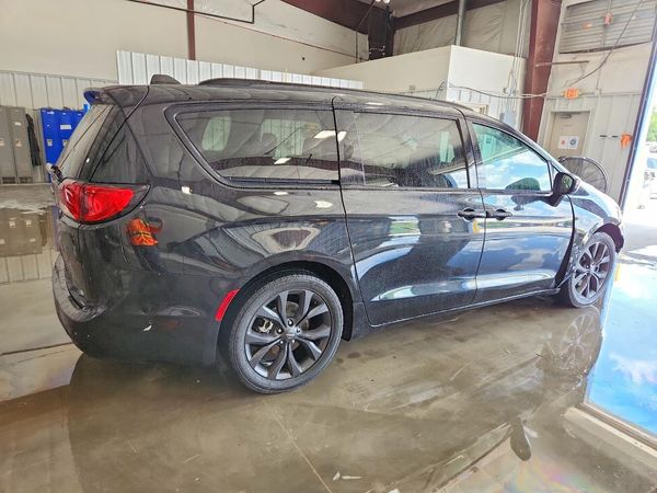 2019 CHRYSLER PACIFICA Touring L Plus