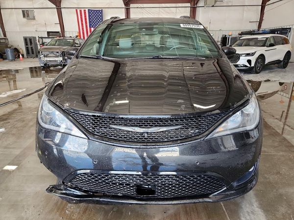 2019 CHRYSLER PACIFICA Touring L Plus