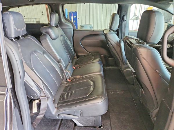 2019 CHRYSLER PACIFICA Touring L Plus