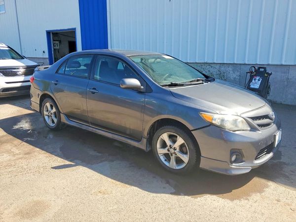 2013 TOYOTA COROLLA