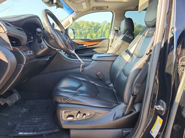 2019 CADILLAC ESCALADE Luxury