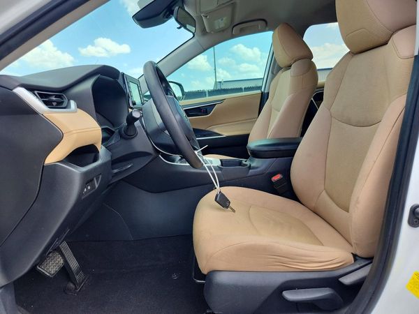 2019 TOYOTA RAV4