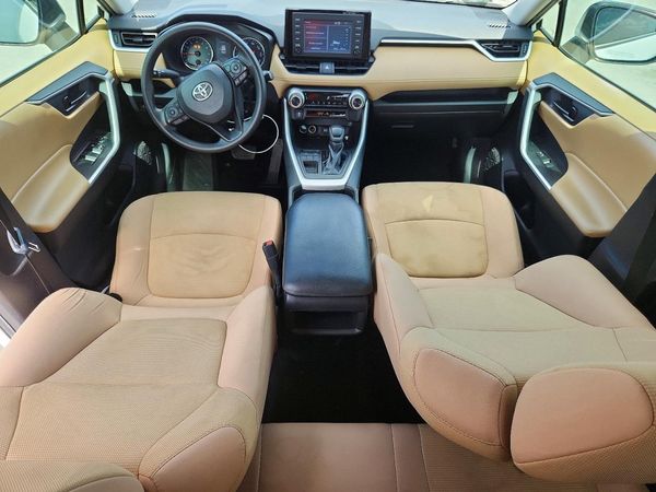 2019 TOYOTA RAV4
