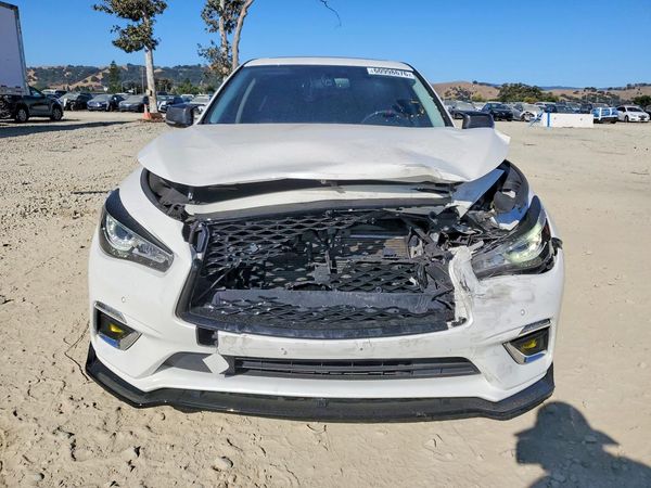 2021 INFINITI Q50 LUXE
