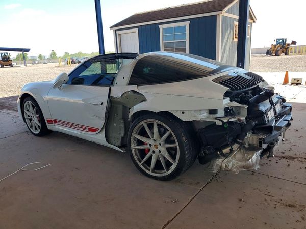 2024 PORSCHE 911