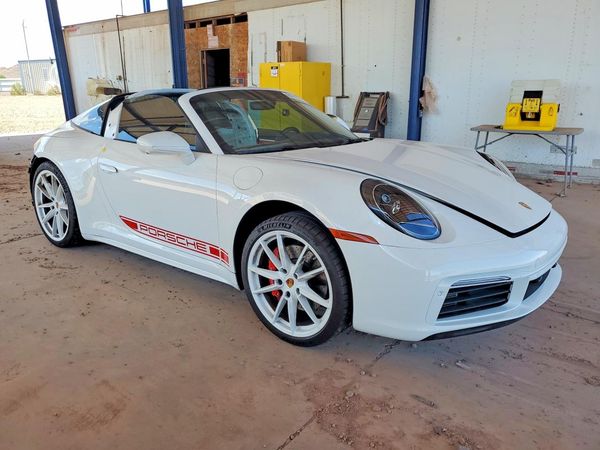 2024 PORSCHE 911