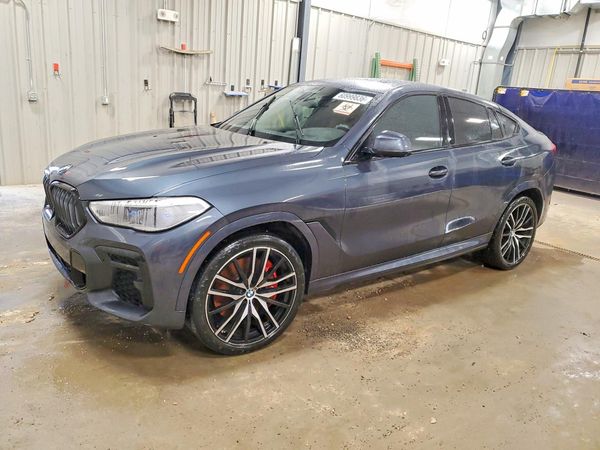 2022 BMW X6 M50i — Front 3/4