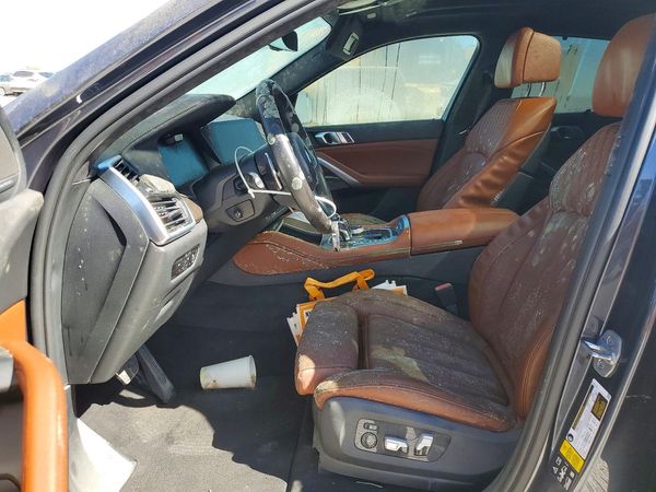 2022 BMW X6 M50i — DENT