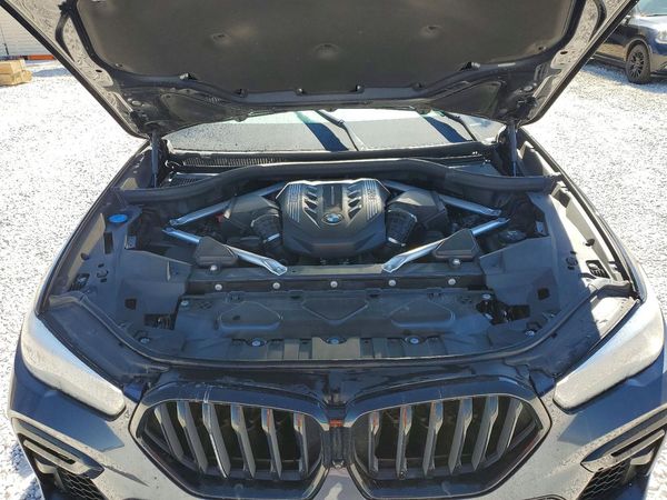 2022 BMW X6 M50i — Engine bay