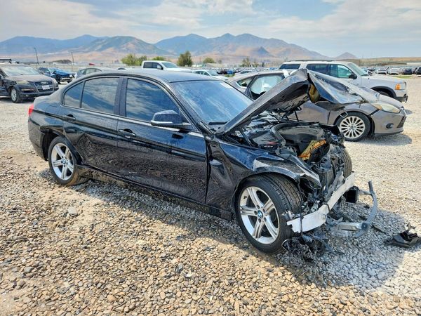 2015 BMW 3 SERIES 320i — Passenger 3/4