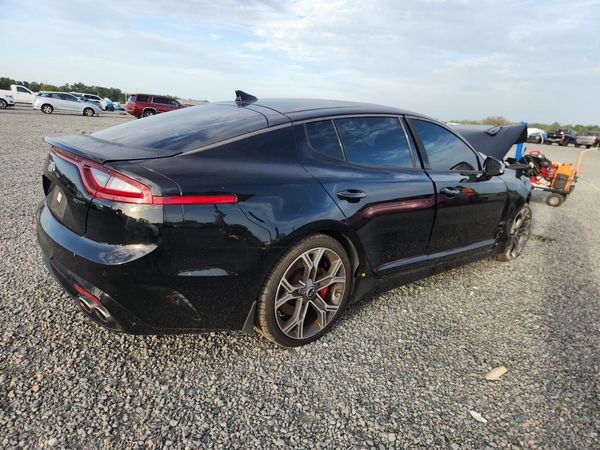 2019 KIA STINGER
