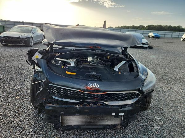 2019 KIA STINGER