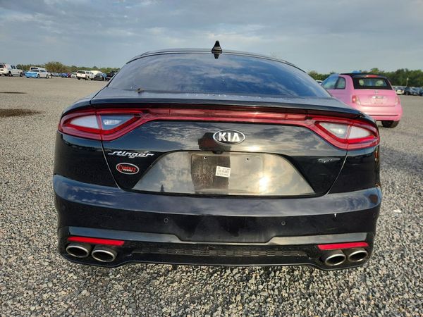 2019 KIA STINGER