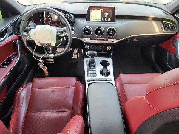 2019 KIA STINGER