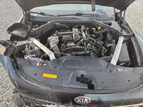 2019 KIA STINGER