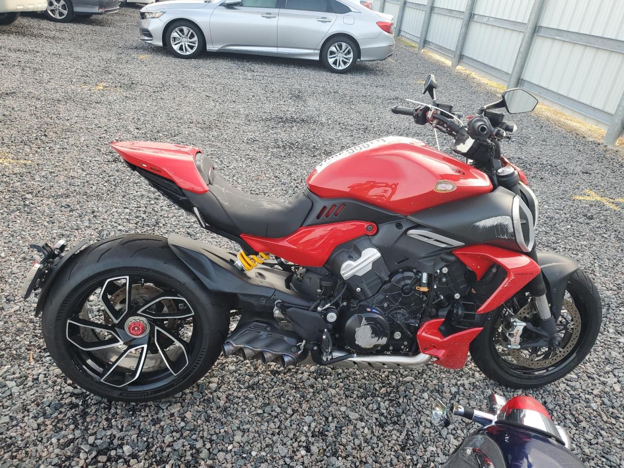 Ducati DIAVEL