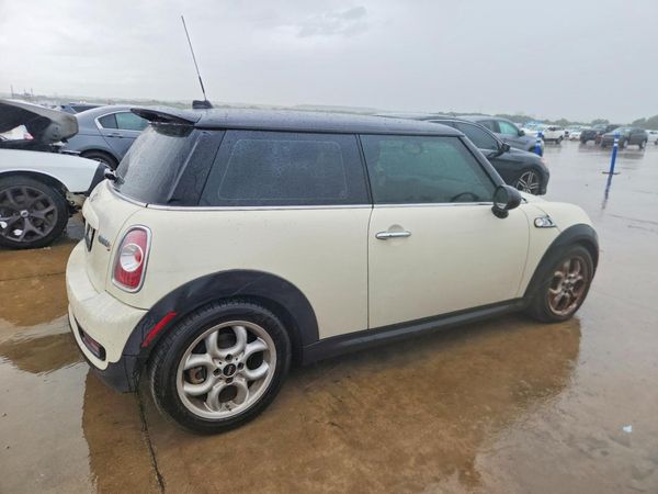2013 MINI COOPER