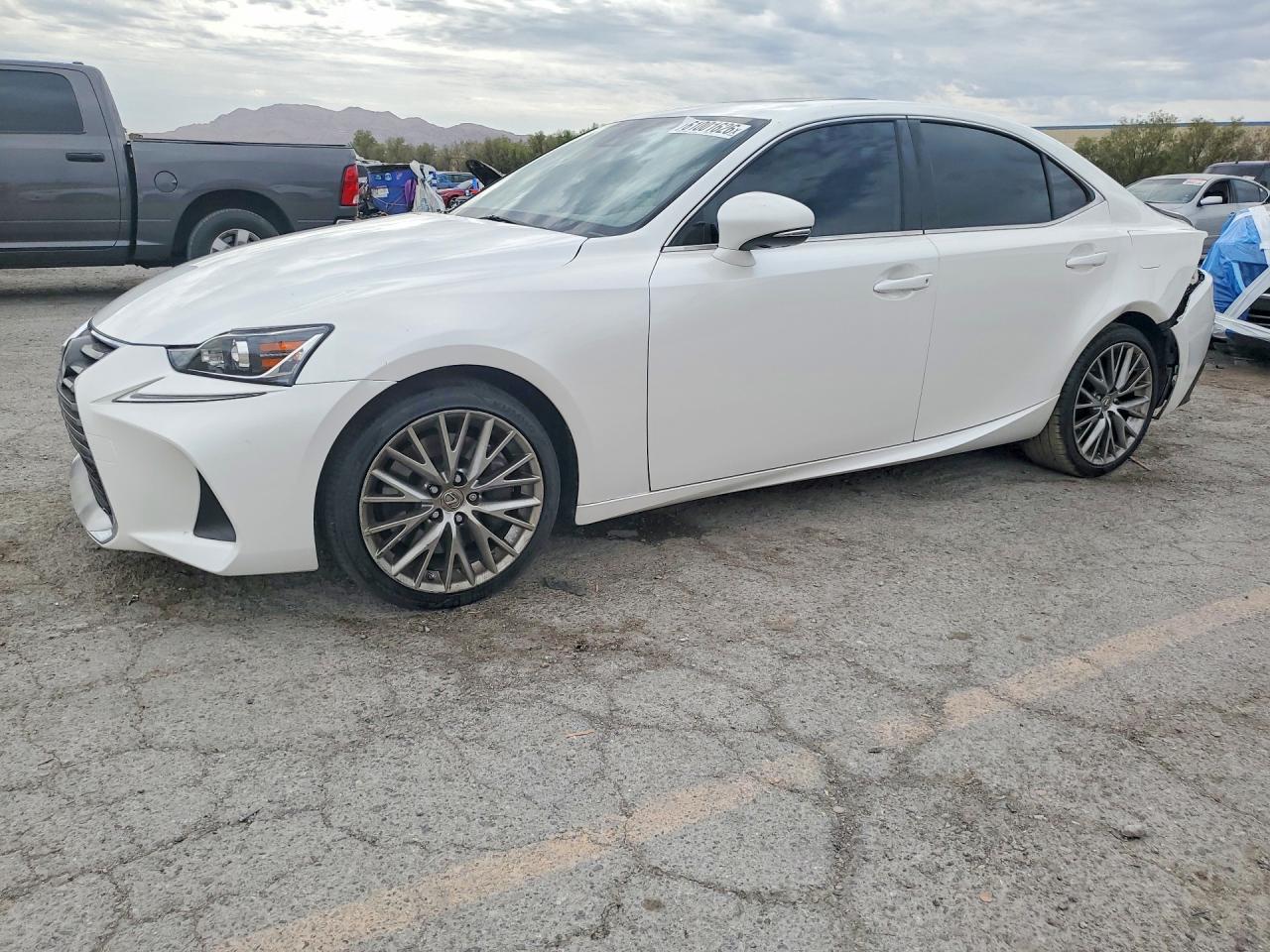 2017 LEXUS IS 200t