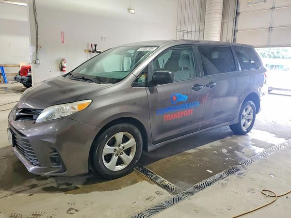 2019 TOYOTA SIENNA