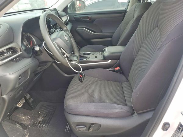 2022 TOYOTA HIGHLANDER L