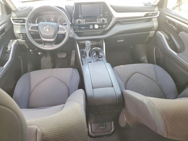 2022 TOYOTA HIGHLANDER L