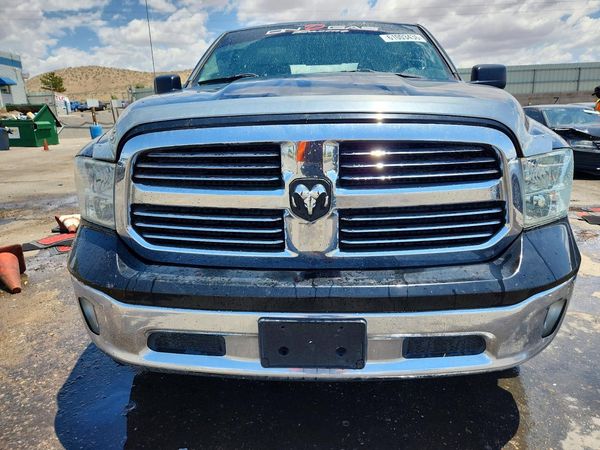 2014 RAM 1500 SLT
