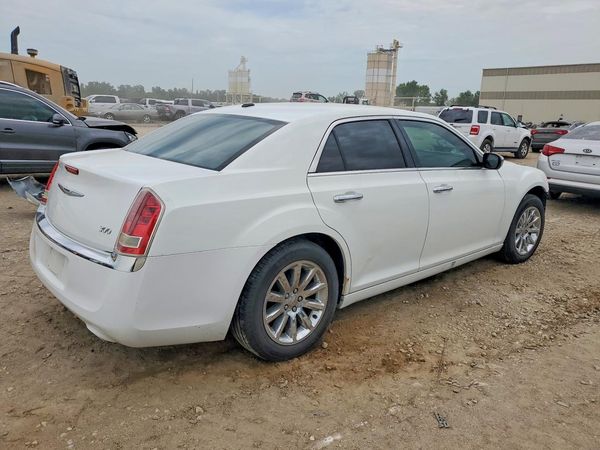 2012 CHRYSLER 300